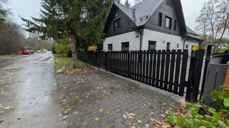 Boundary fence in Tallinn