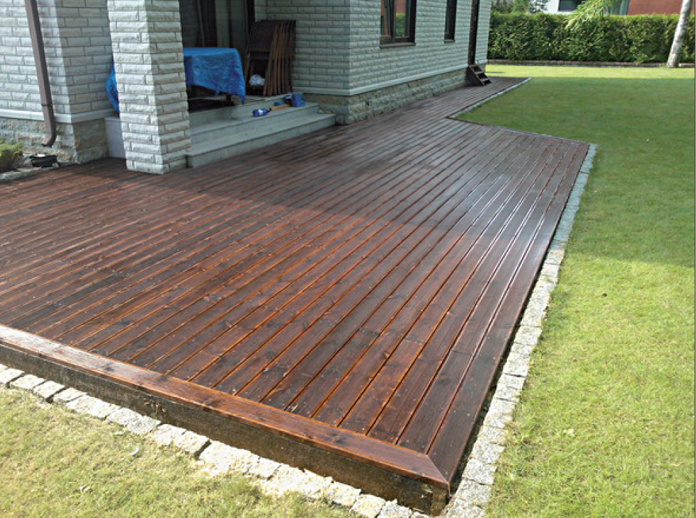 Heat-oiled deck board sample