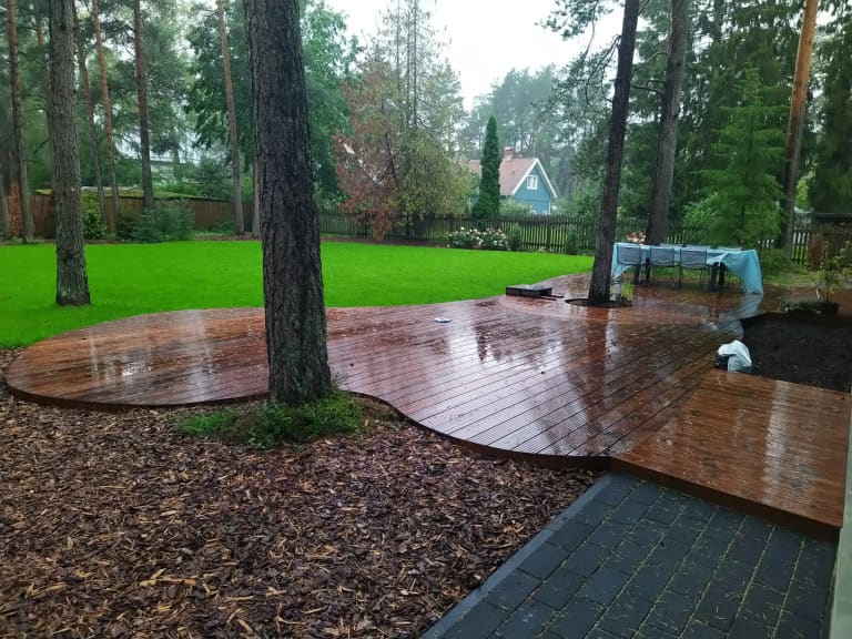 Valmiv puitterrass Harjumaal